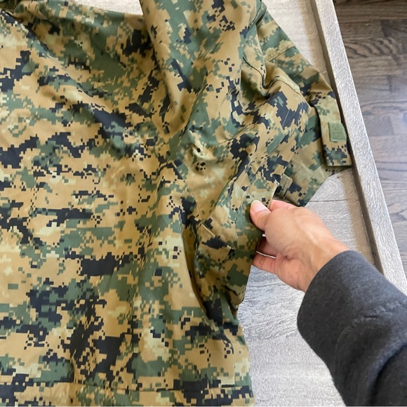 USMC Apecs Gore Tex Digital Marpat Cold Weather Parka - Picture 7 of 8